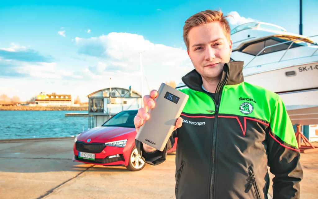 Súťaž o funkčnú bundu Škoda Motorsport a 10 000 mAh power-banku Škoda