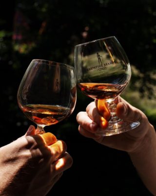 Súťaž o sadu pohárov na Karpatské brandy