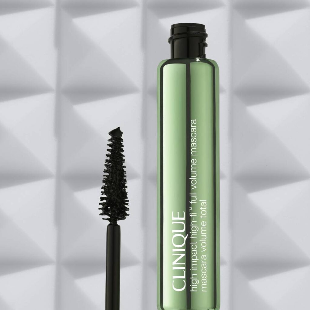 Súťaž o riasenku High Impact High-Fi™ Full Volume Mascara